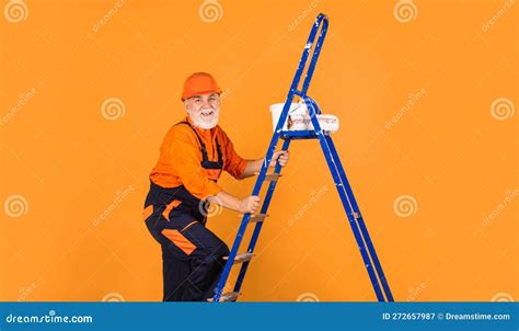 How To Use A Roller On A Ladder