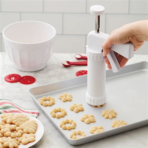 How To Use A Spritz Cookie Press
