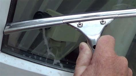 How To Use A Squeegee With Windex