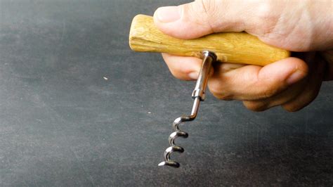 How To Use A Standard Corkscrew