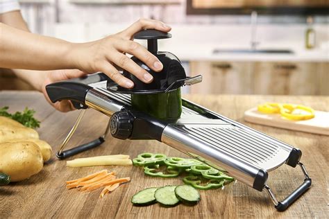 How To Use A Vegetable Slicer
