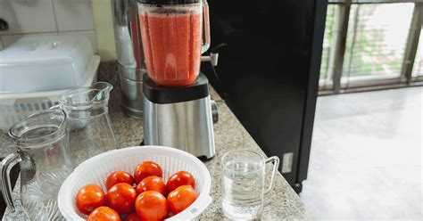 how to use blender to blend tomatoes