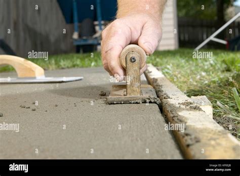 How To Use Concrete Edging Tool