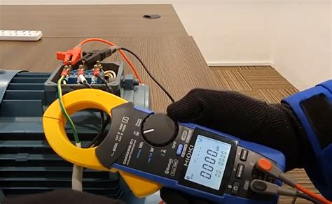 How To Use Current Clamp Meter