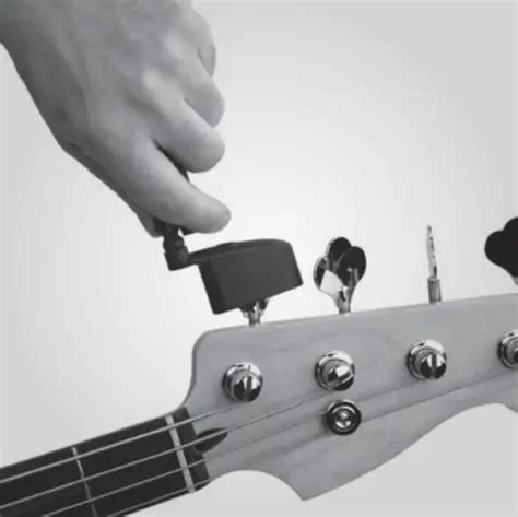 How To Use D'addario String Winder