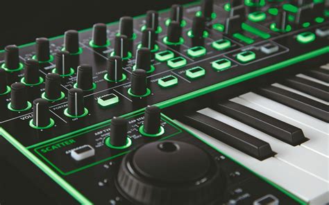 How To Use Electronic Keyboard Synthesizer