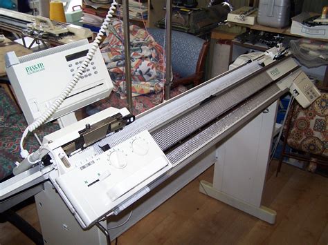 How To Use Electronic Knitting Machine