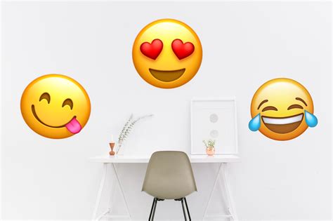 how to use emojis on instagram