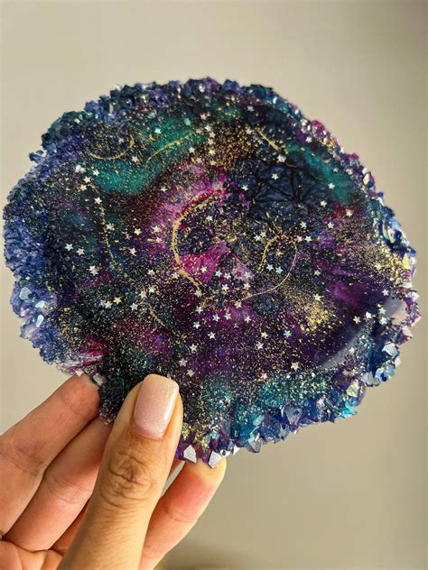 How To Use Epoxy Resin With Glitter