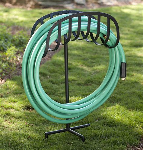 how to use garden hose reel