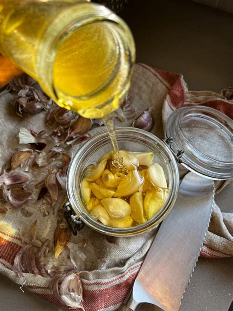 How To Use Garlic In A Jar