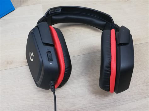 how to use headphone mic on g332