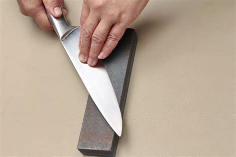 How To Use Knife Sharpener Tool
