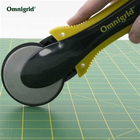 How To Use Omnigrid Rotary Cutter