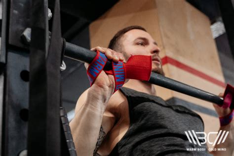 How To Use Pull Up Straps