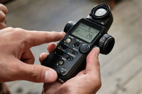 How To Use The Light Meter