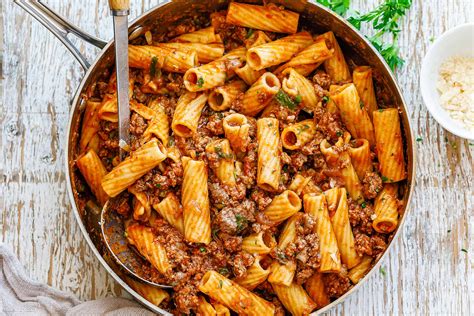 how to use tomato paste in ground beef