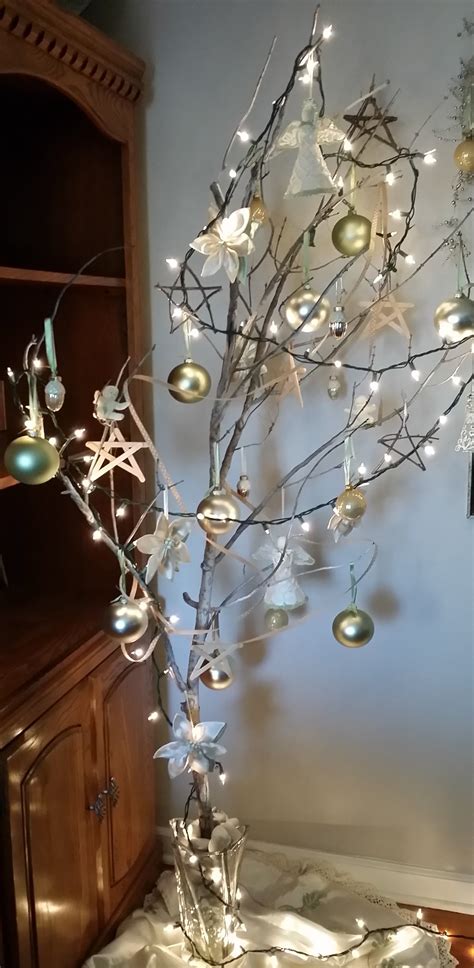 How To Use Tree Branches For Christmas Decorations