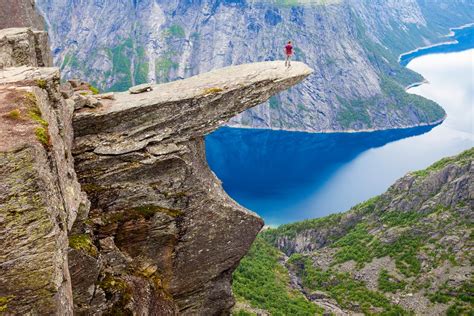 how to visit hardangerfjord