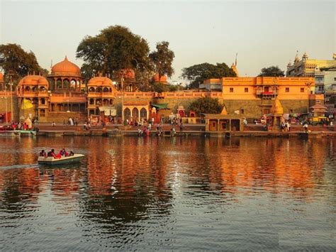 how to visit ujjain