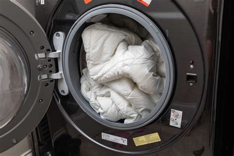 how to wash a comforter in a front loader