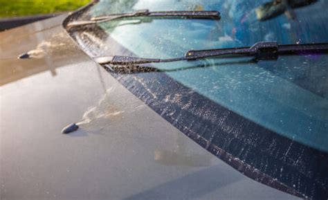 How To Wash Back Windscreen