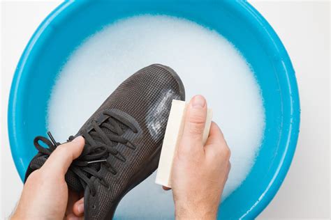 how to wash shoes at home