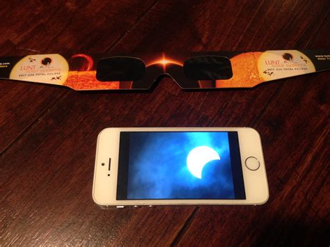 how to watch eclipse with cell phone