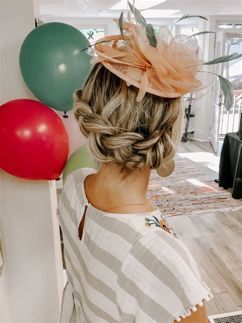  79 Gorgeous How To Wear A Fascinator With Braids With Simple Style