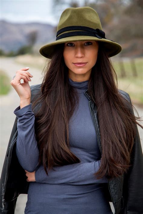 Unique How To Wear A Hat With Long Hair Woman For Long Hair