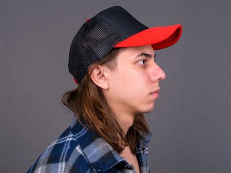 Stunning How To Wear A Hat With Medium Long Hair Guys Hairstyles Inspiration