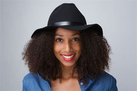  79 Stylish And Chic How To Wear A Hat With Natural Hair For Long Hair