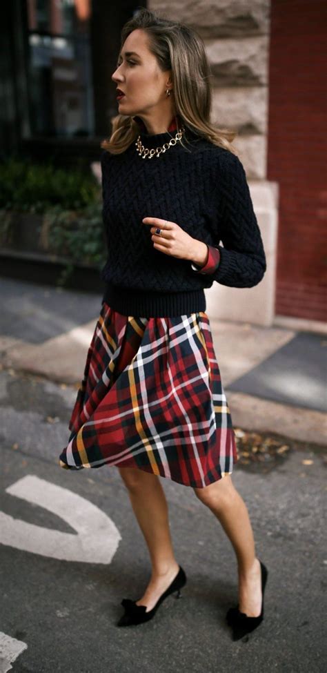 how to wear a tartan dress