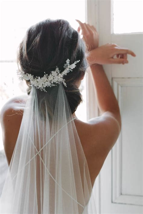  79 Stylish And Chic How To Wear A Wedding Veil With Hair Down For New Style