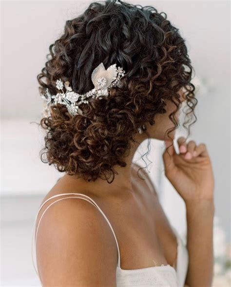  79 Gorgeous How To Wear Curly Hair For A Wedding For Long Hair