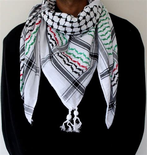 how to wear palestinian scarf