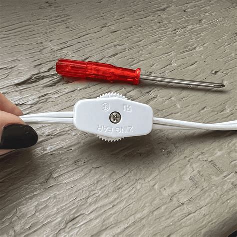 How To Wire A Switch To A Lamp Cord