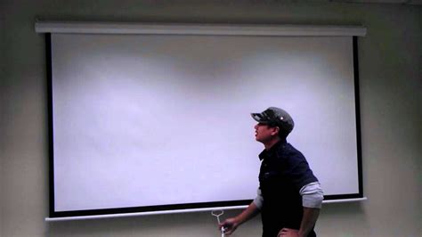 How To Work A Projector Screen