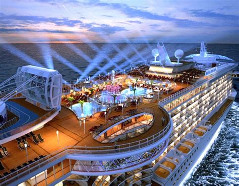 10 Facts About Working on a Cruise Ship