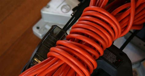 How To Wrap An Extension Cord So It Doesn T Tangle