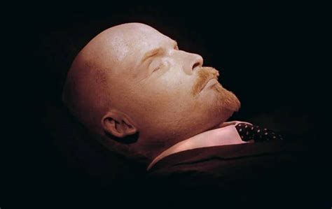how was lenin's body preserved