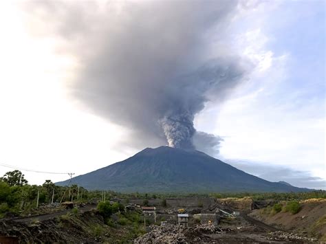 how was mount agung formed