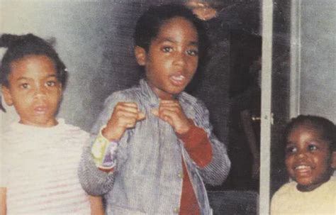 how was tupac's childhood