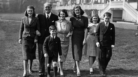 how wealthy are the kennedys