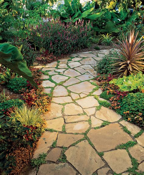 How Wide Should A Flagstone Path Be