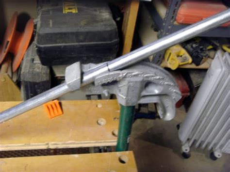 How to Bend a 3 or 4 Point Saddle in an EMT Conduit Dengarden