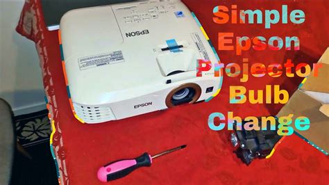 How to replace the bulb of an EPSON projector iNEWS