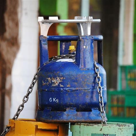 How To Store Propane Tanks In The Winter Safety Tips Your DIY Backyard
