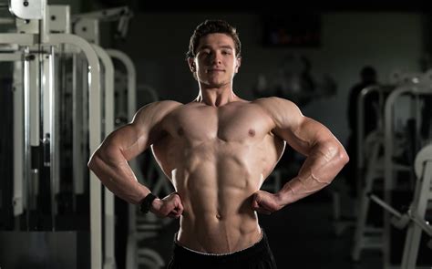 How to Do the Front Lat Spread Pose YouTube