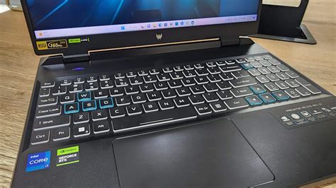 how to open acer predator laptop